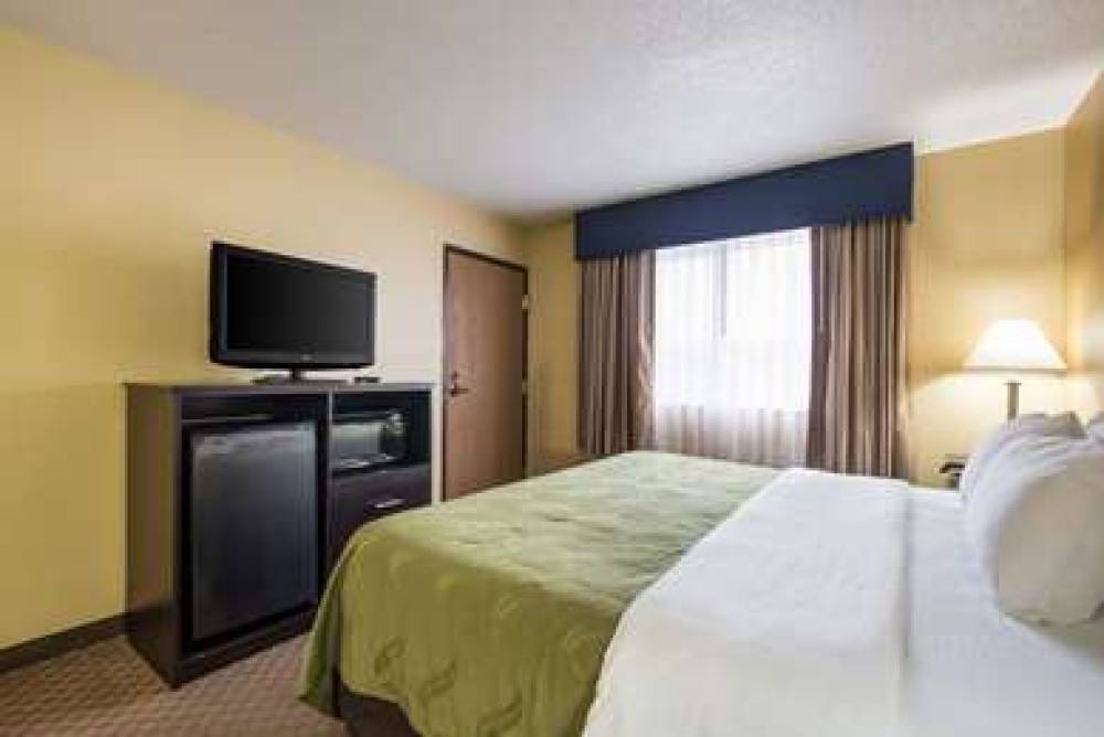 Quality Inn And Suites Menomonie 8