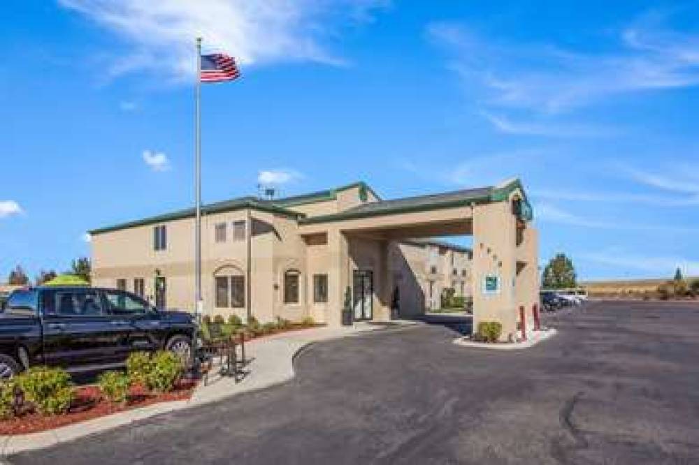 QUALITY INN AND SUITES MERIDIAN - W 2