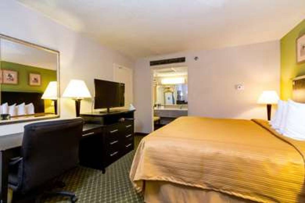 QUALITY INN AND SUITES MOLINE - QUA 6