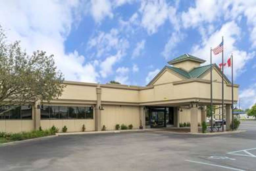 Quality Inn And Suites Monroe 1