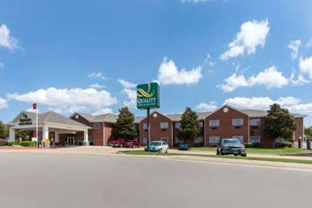 QUALITY INN AND SUITES MTN HOME 2