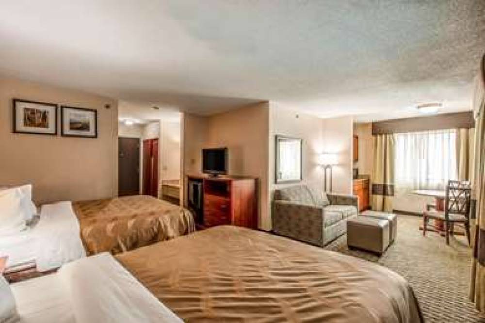 QUALITY INN AND SUITES MUSKEGON 9