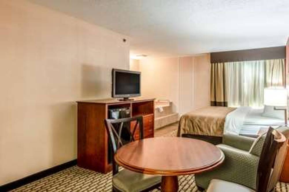 QUALITY INN AND SUITES MUSKEGON 10