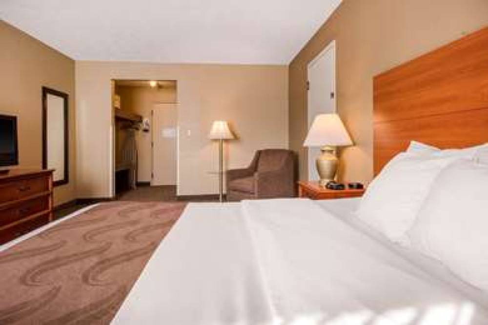 QUALITY INN AND SUITES NEW CASTLE 9