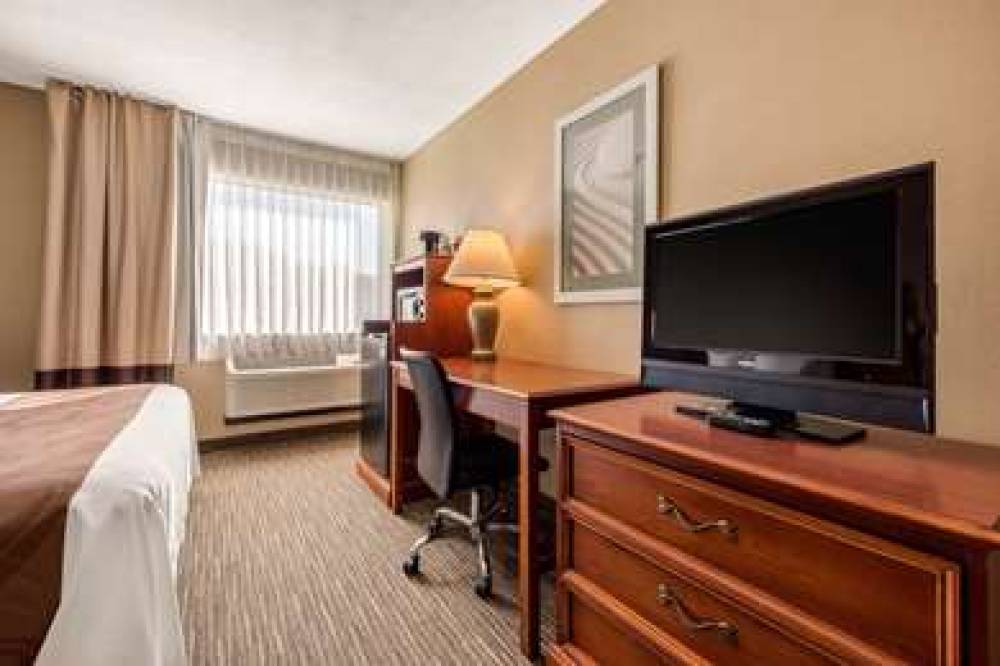 QUALITY INN AND SUITES NEW CASTLE 7