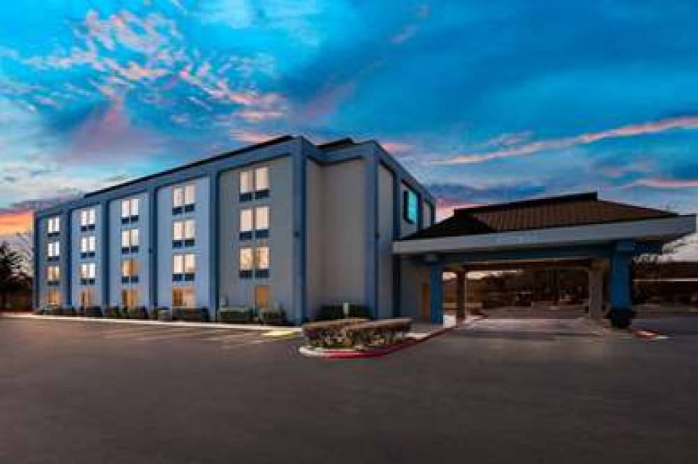 Quality Inn And Suites North Little Rock 7