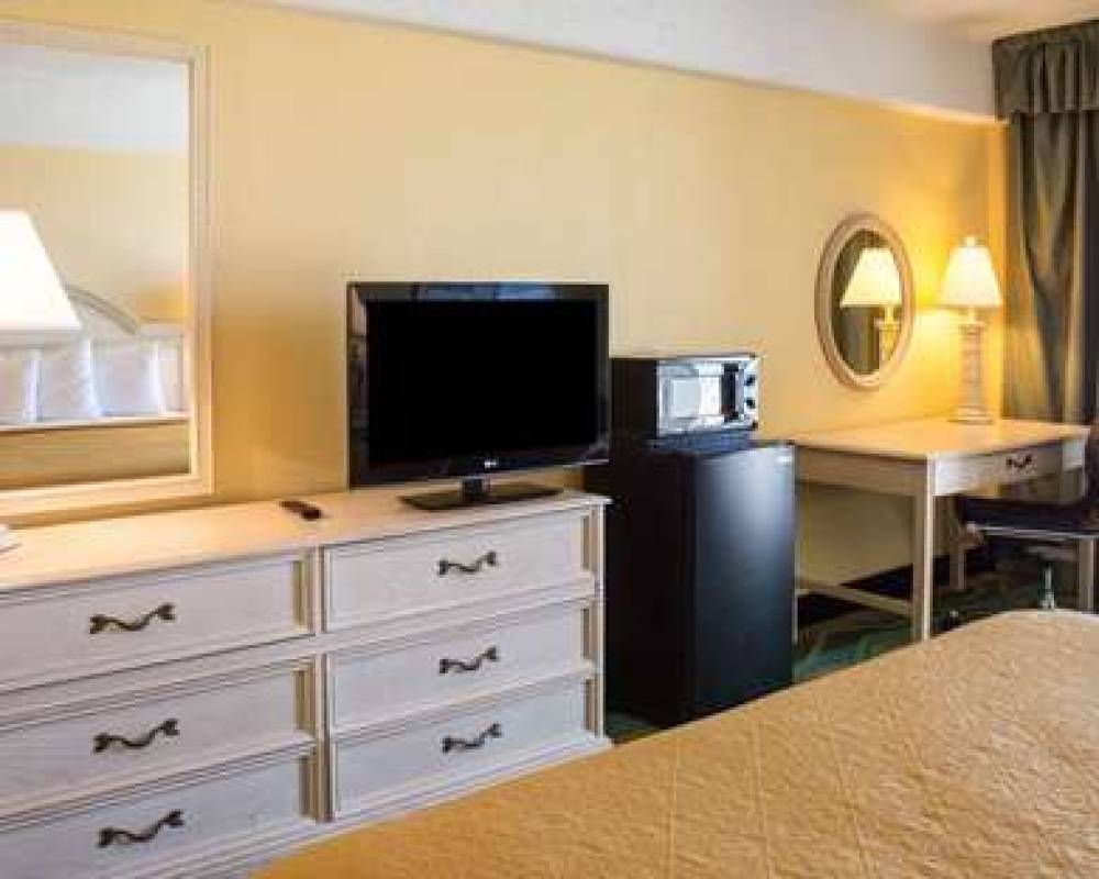 QUALITY INN AND SUITES OCEANFR 10