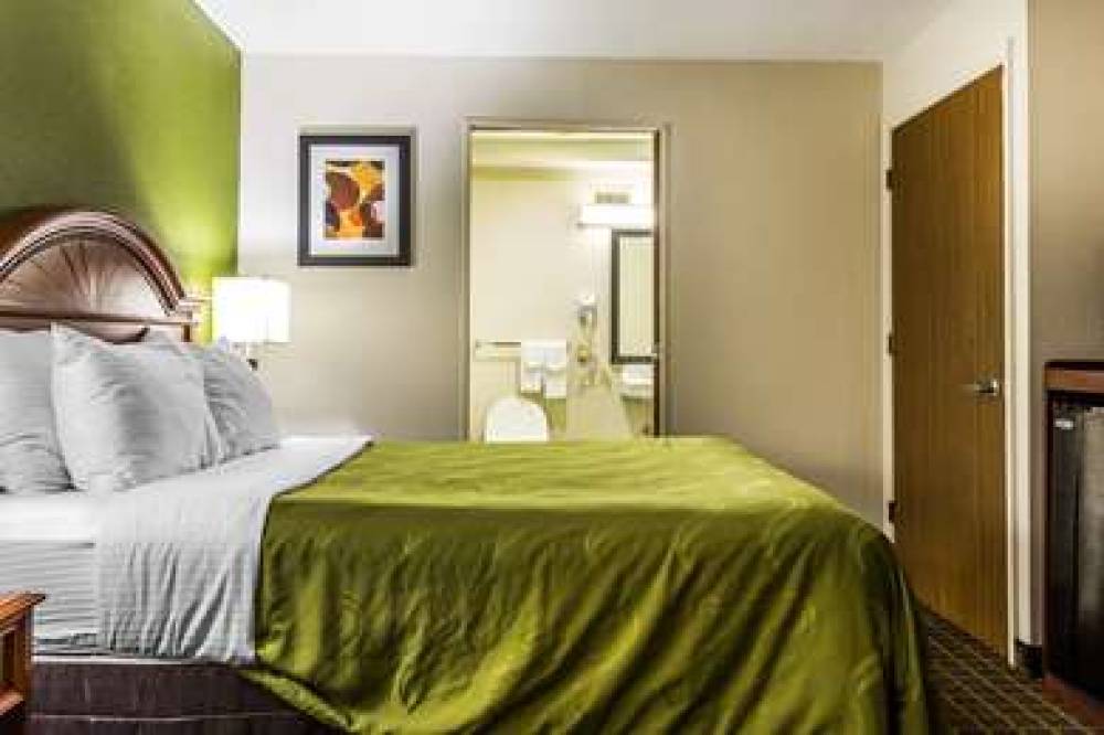 Quality Inn And Suites Orangeburg 8