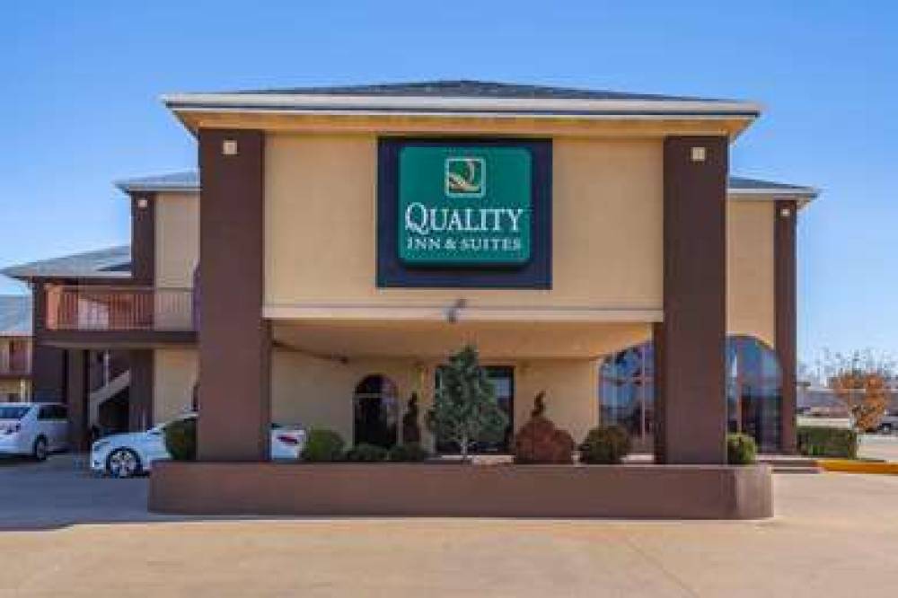 QUALITY INN AND SUITES OWASSO US-16 2