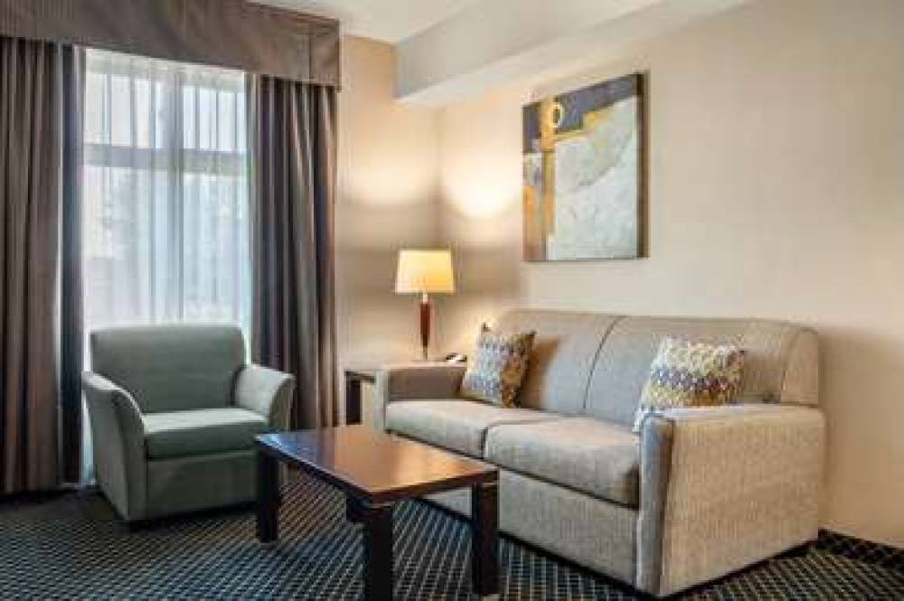 Quality Inn And Suites Petawawa 9