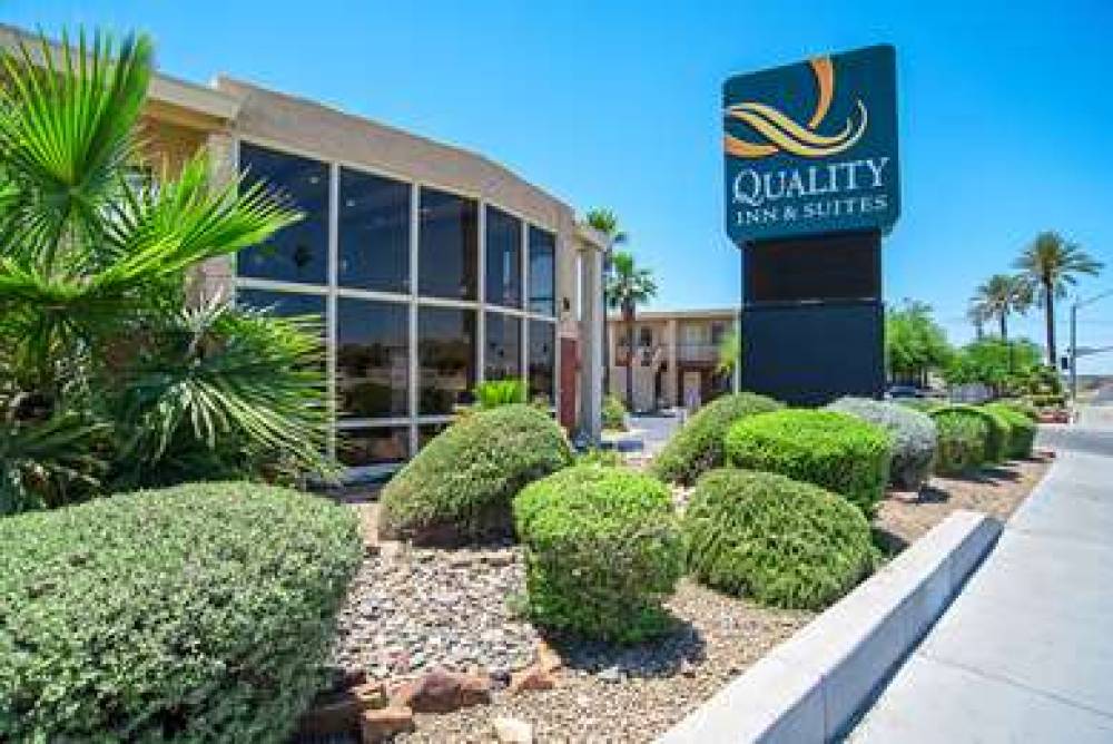 QUALITY INN AND SUITES PHOENIX NW - 1