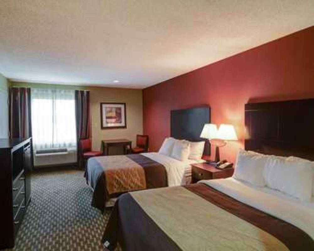 QUALITY INN AND SUITES PINE BLUFF 8