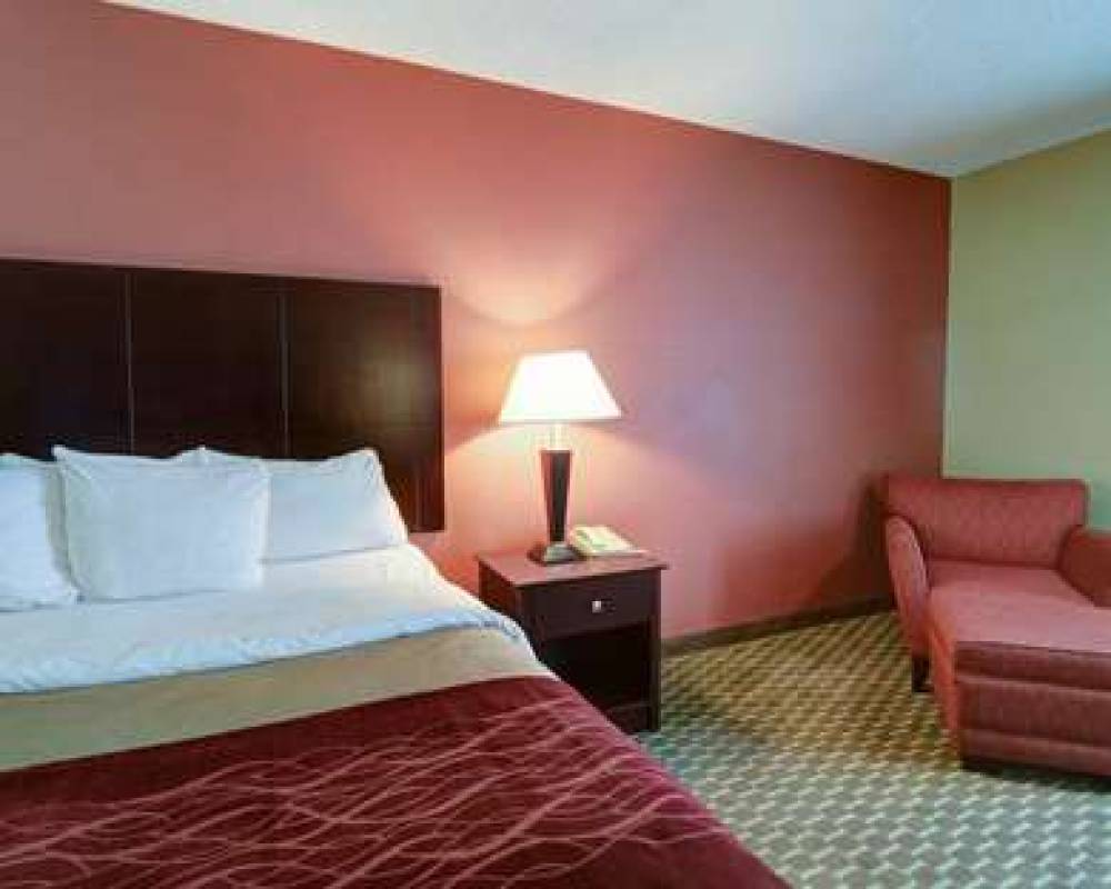 QUALITY INN AND SUITES PINE BLUFF 7