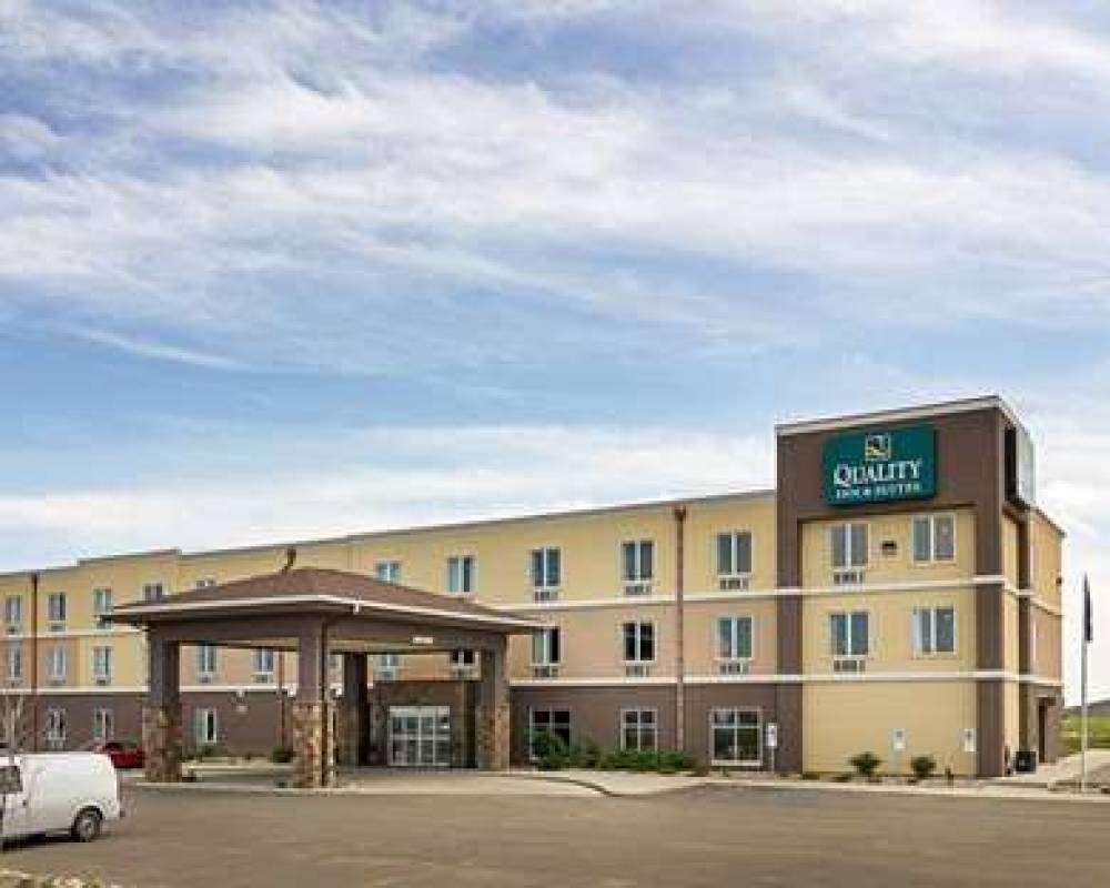 QUALITY INN AND SUITES 1