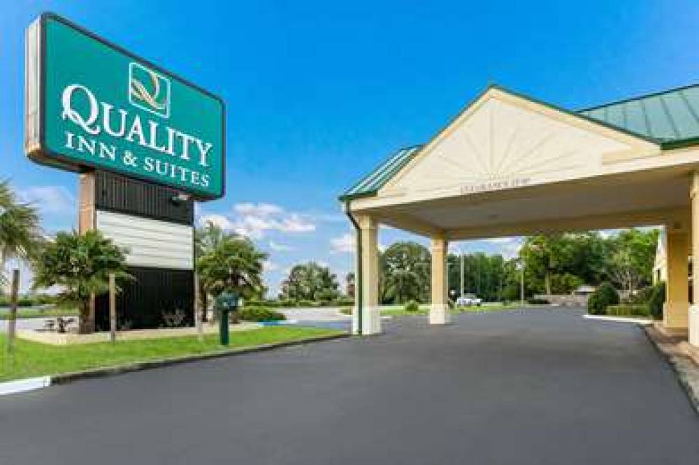 Quality Inn And Suites 4