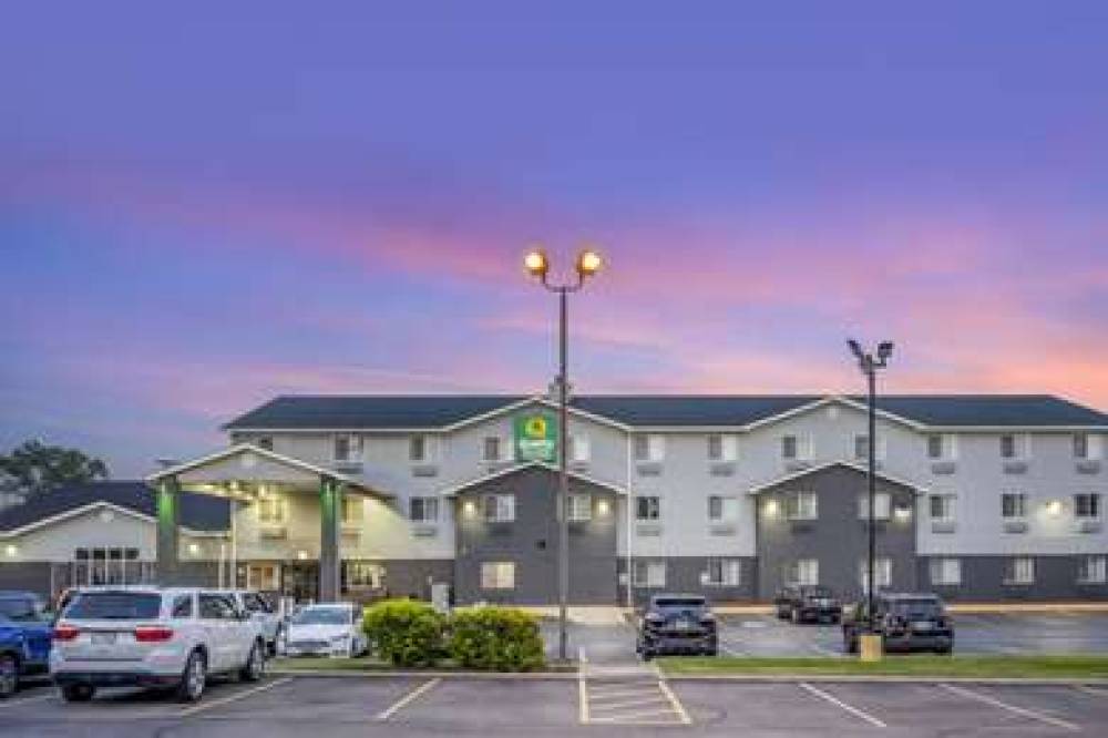 QUALITY INN AND SUITES 5