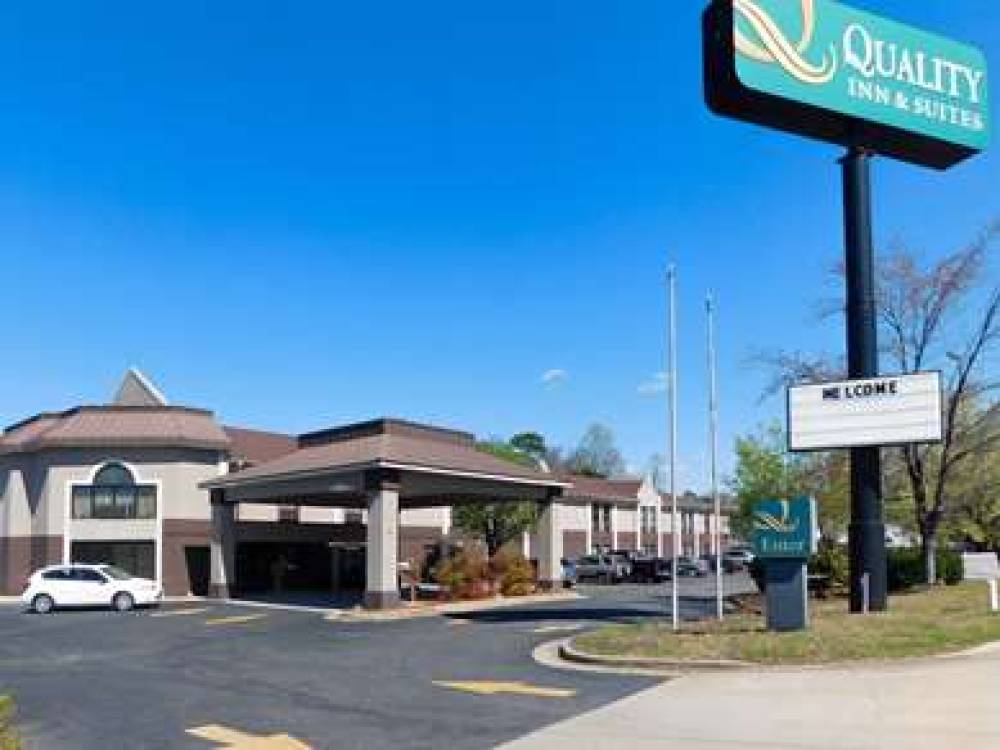 Quality Inn And Suites 1