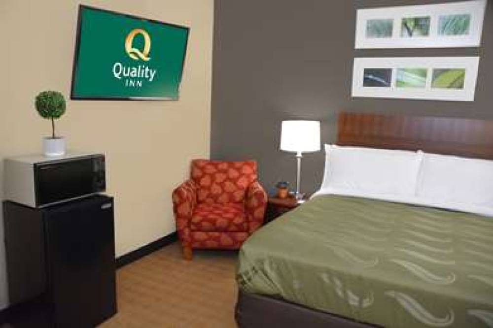 Quality Inn And Suites 8