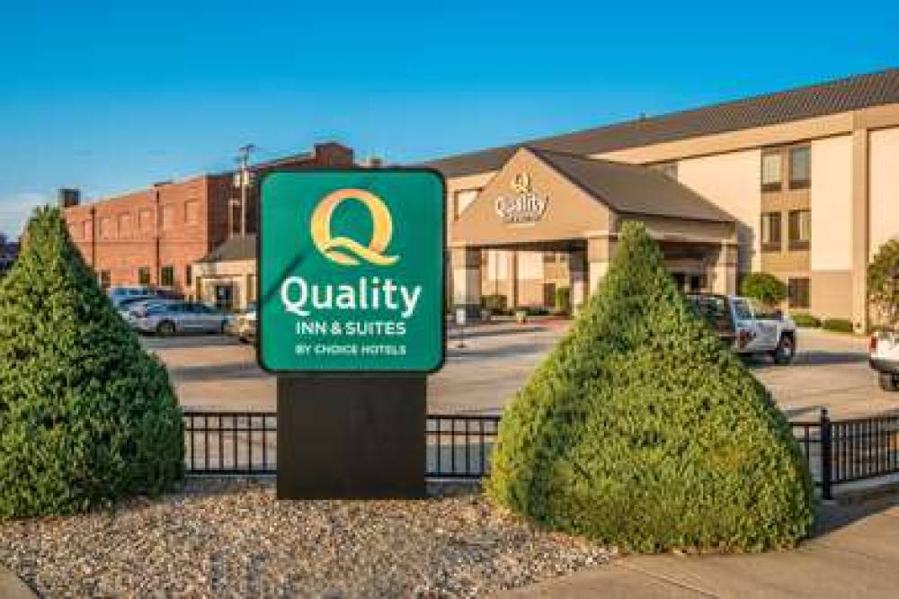Quality Inn And Suites Quincy Dow