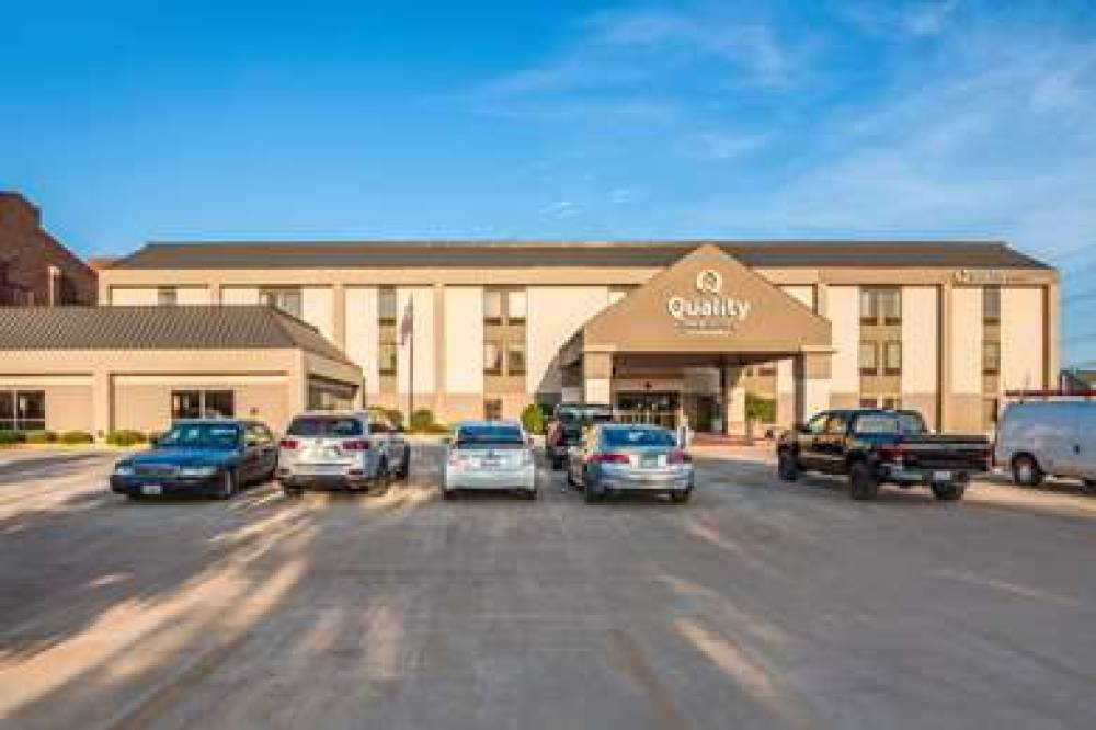 QUALITY INN AND SUITES QUINCY - DOW 2