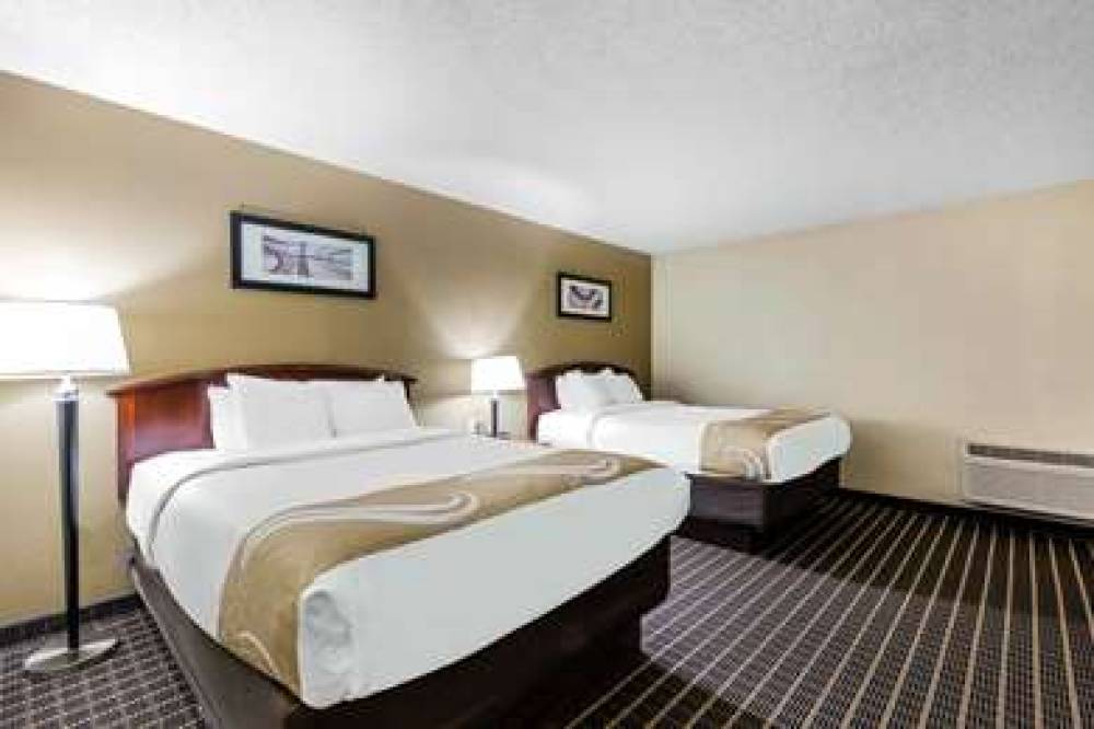 Quality Inn And Suites River Suites 9