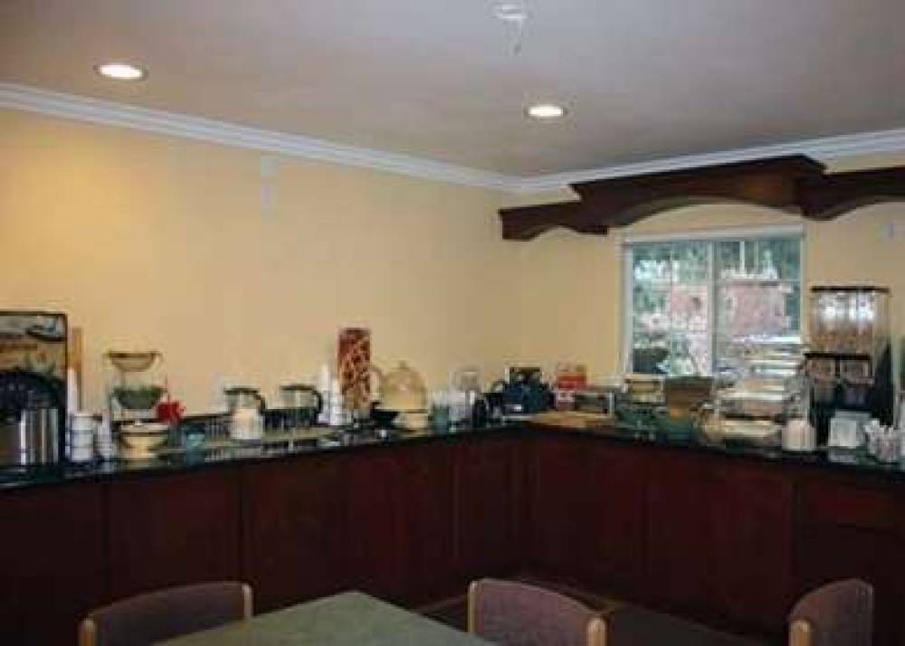 Quality Inn And Suites Santa Cruz Mountains 10