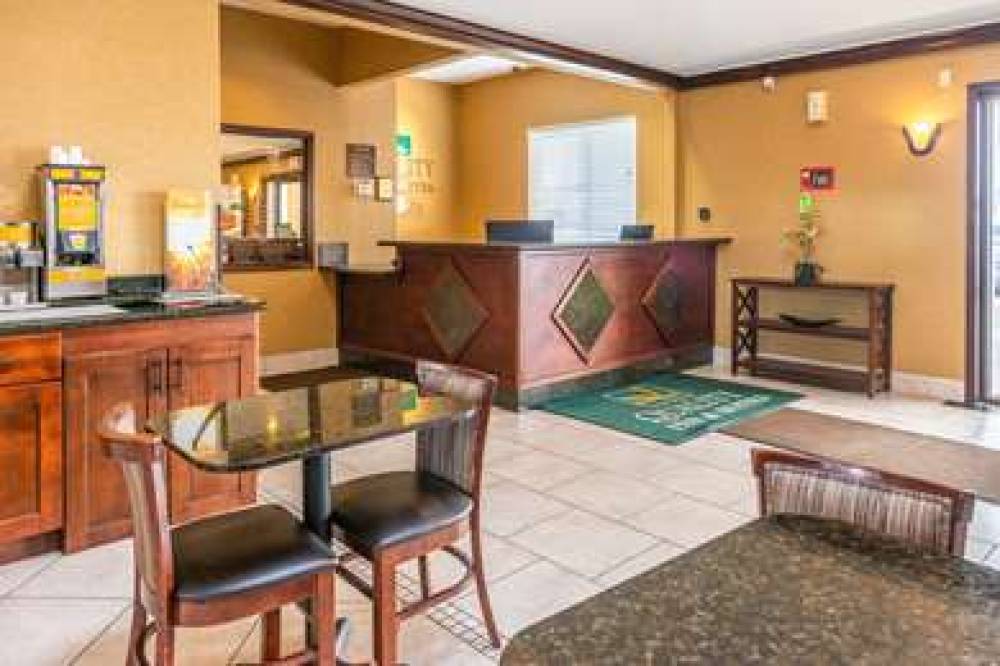 Quality Inn And Suites Seville