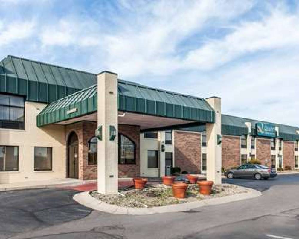 Quality Inn And Suites Shelbyville 1