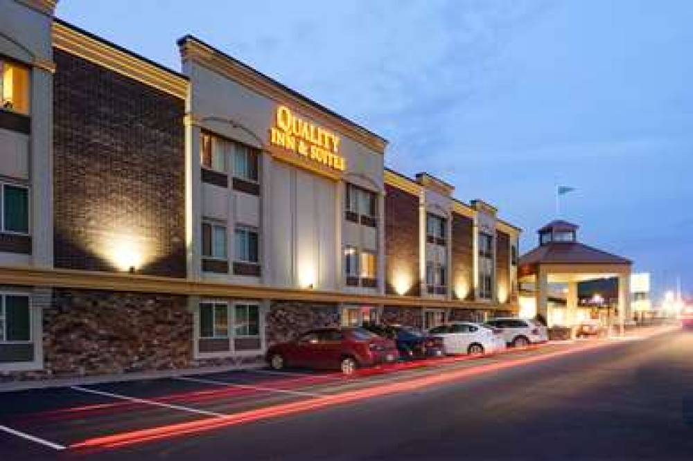 Quality Inn And Suites Starlite Village Conference