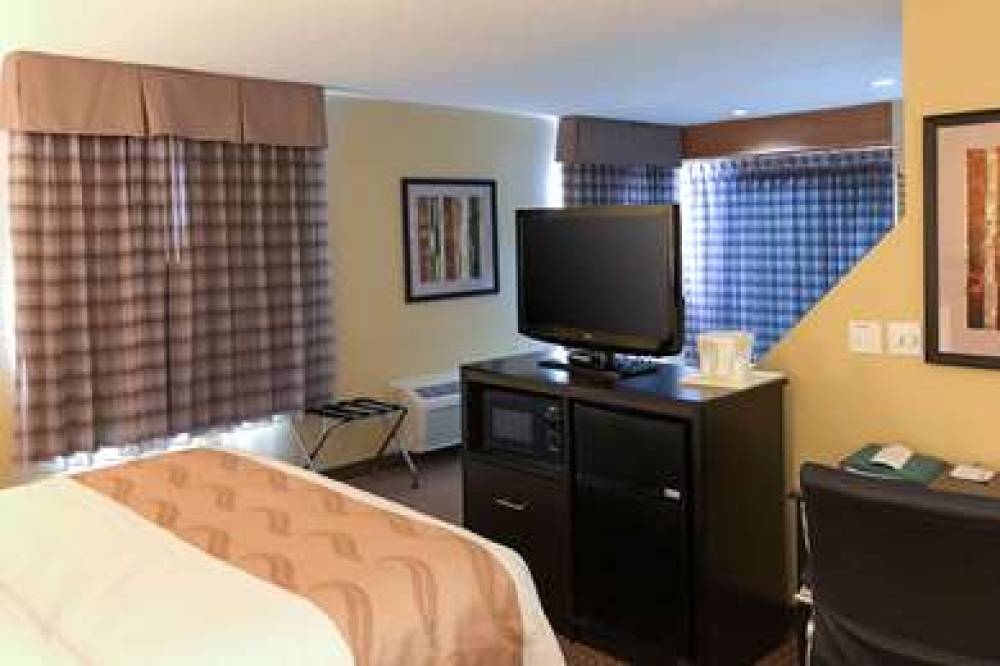 Quality Inn And Suites Sun Prairie 8