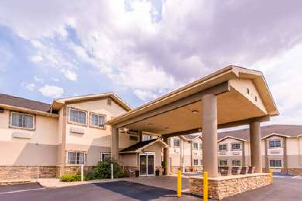 QUALITY INN AND SUITES UNIVERSITY 2