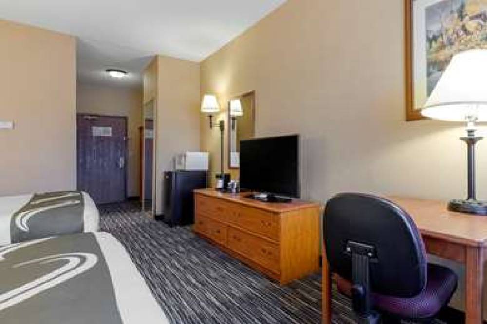 QUALITY INN AND SUITES WELLINGTON 8