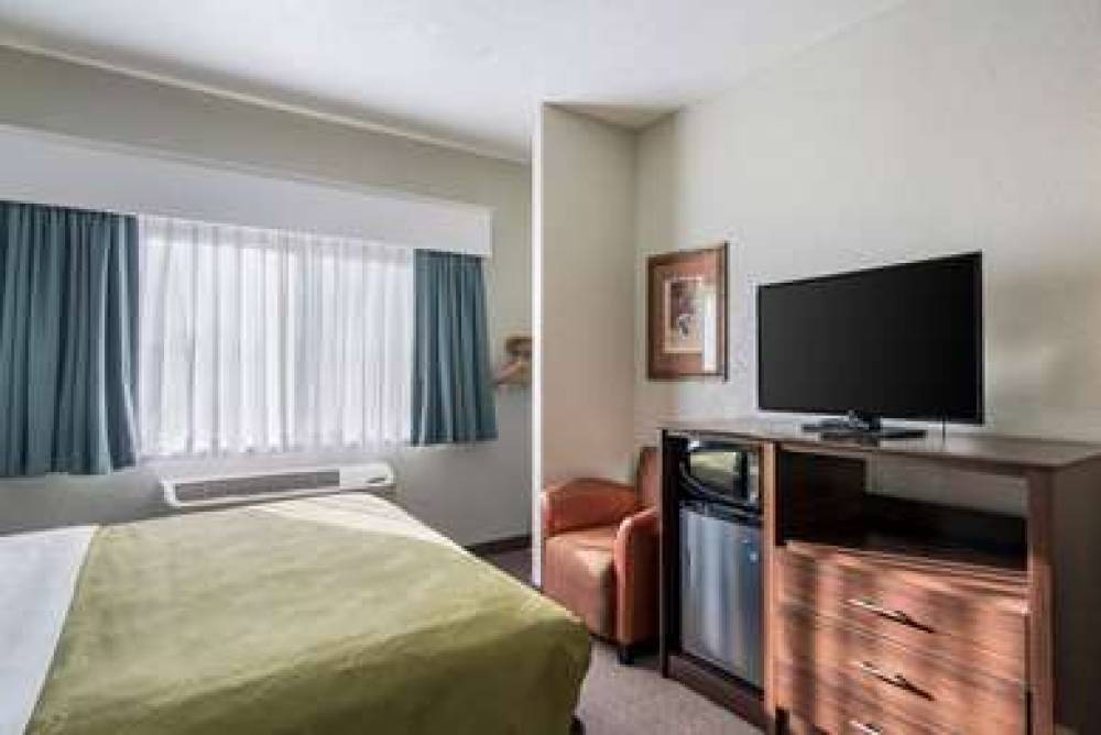 QUALITY INN AND SUITES WEST 7