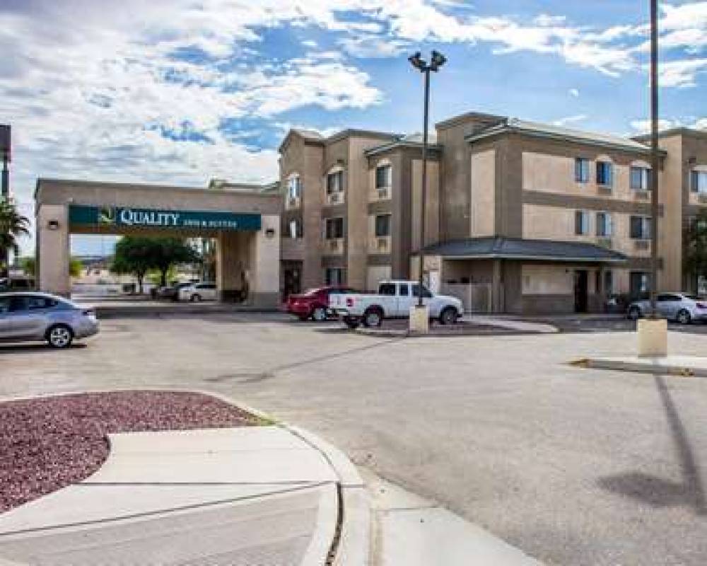 QUALITY INN AND SUITES YUMA 1