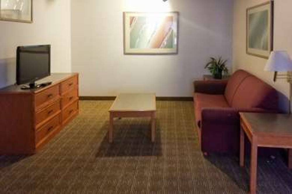 QUALITY INN AURORA DENVER 9