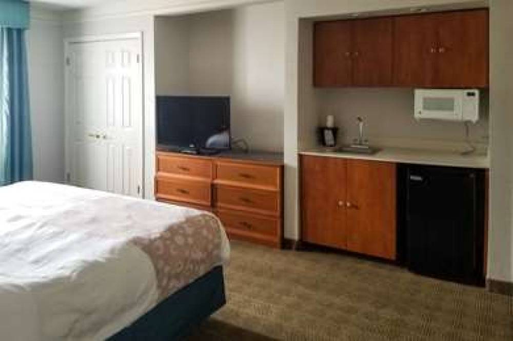 QUALITY INN AURORA DENVER 3