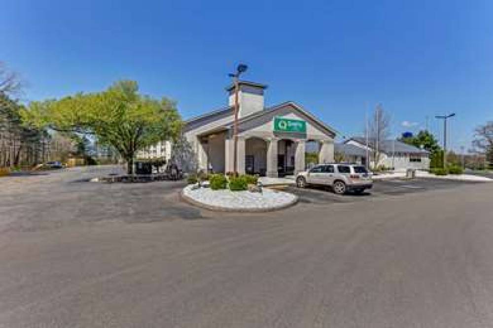 QUALITY INN AUSTINTOWN-YOUNGSTOWN W 1