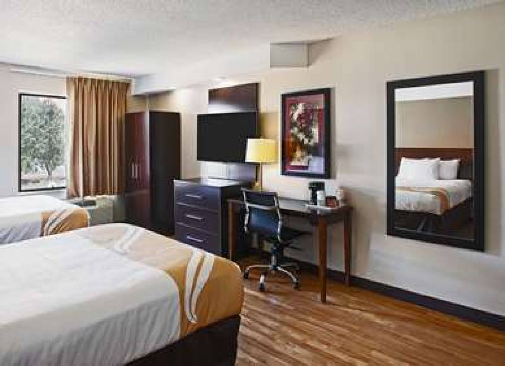 QUALITY INN BENTONVILLE-ROGERS 7