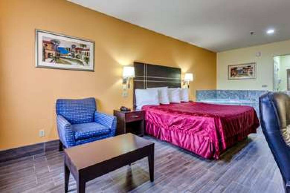 QUALITY INN BROWNSVILLE 10