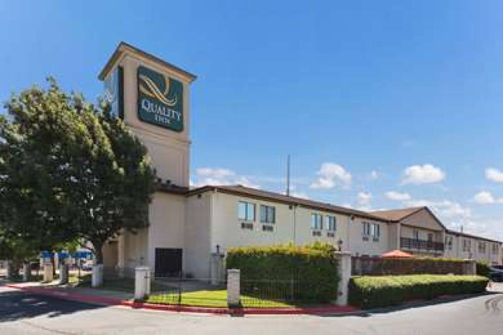 QUALITY INN CEDAR PARK 1