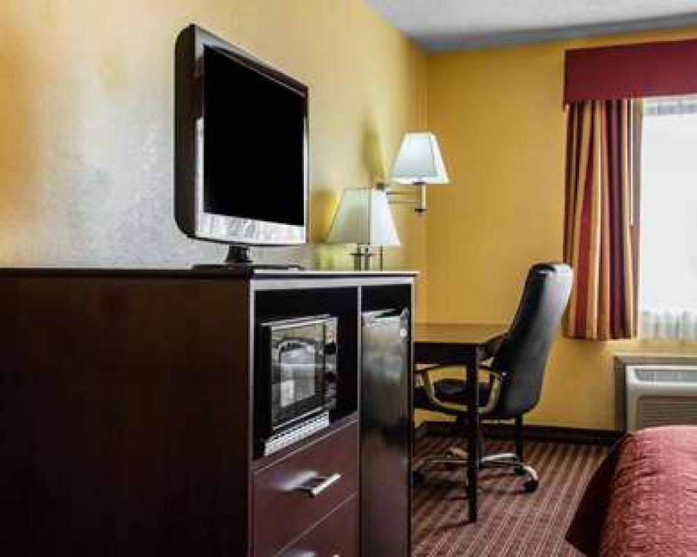 Quality Inn Central Wisconsin Airport 9