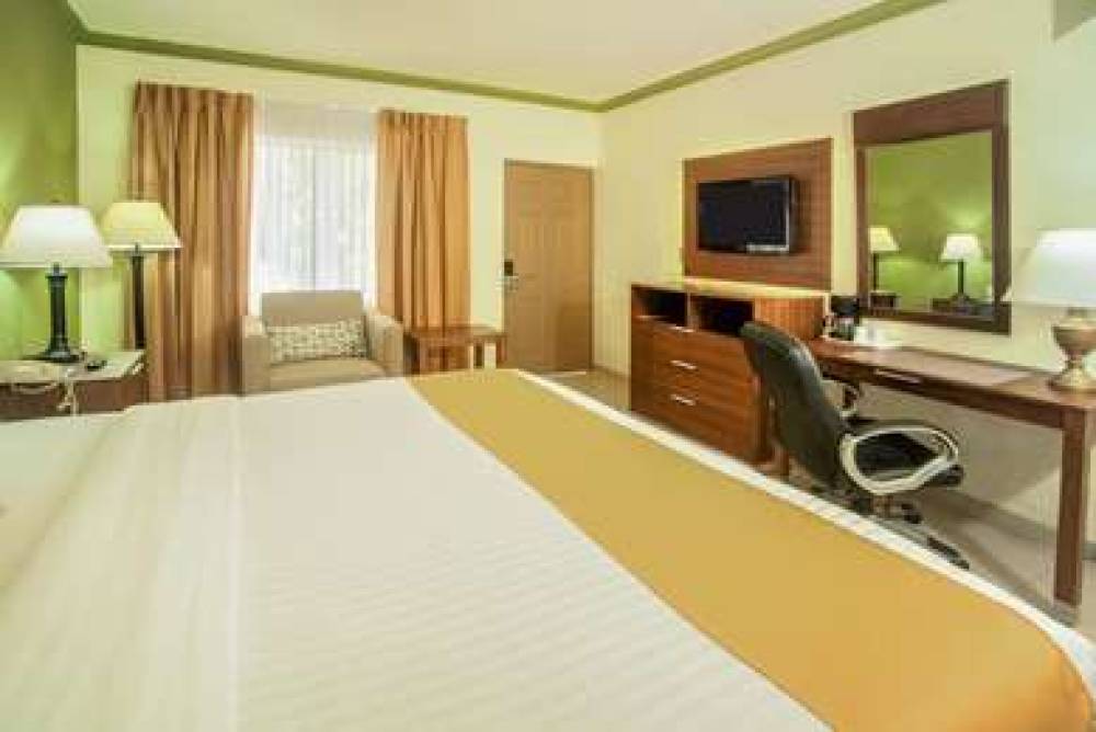 Quality Inn Ciudad Obregon 10