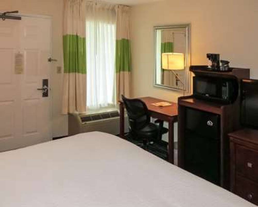 Quality Inn Cranberry Township 4