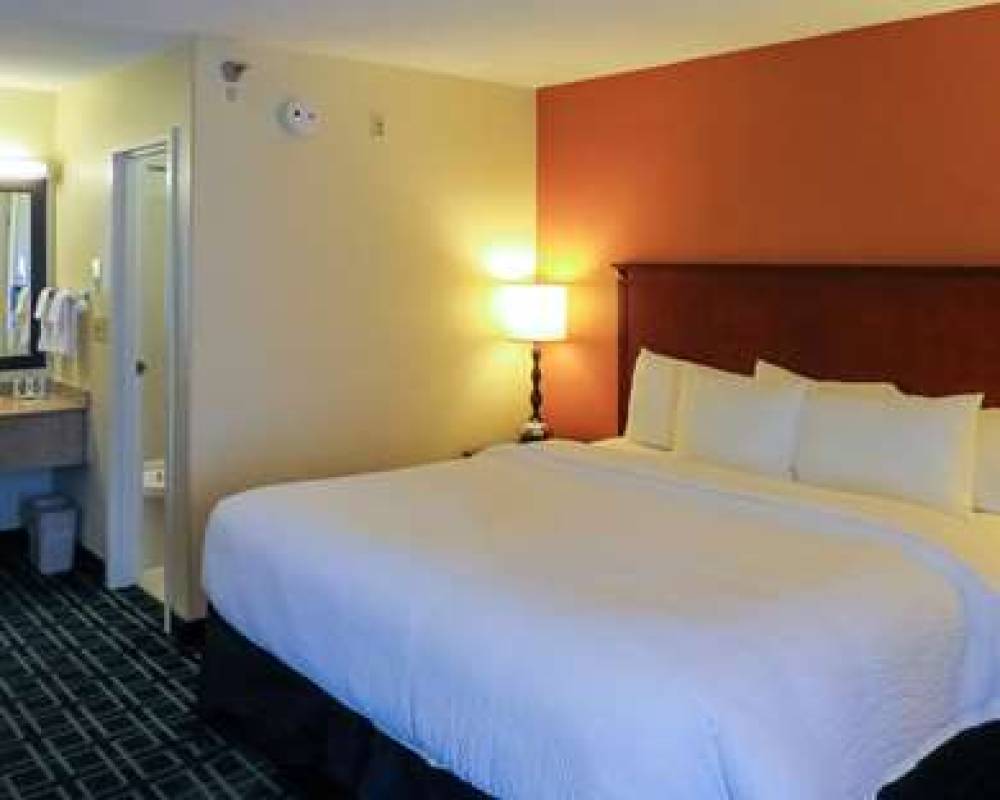 Quality Inn Cranberry Township 3