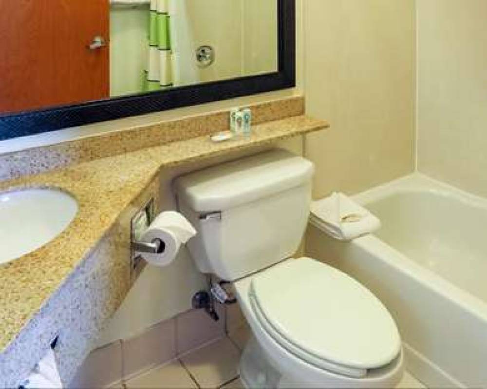 Quality Inn Cranberry Township 6