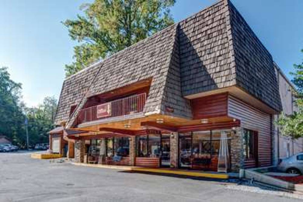 Quality Inn Creekside - Downtown Gatlinburg 1