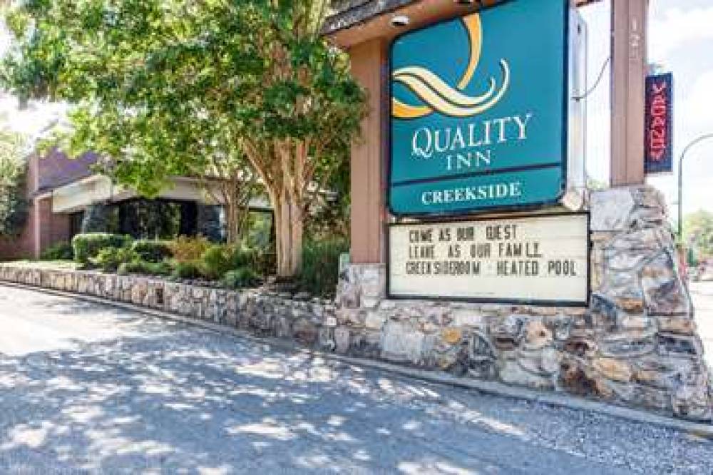 Quality Inn Creekside - Downtown Gatlinburg 2