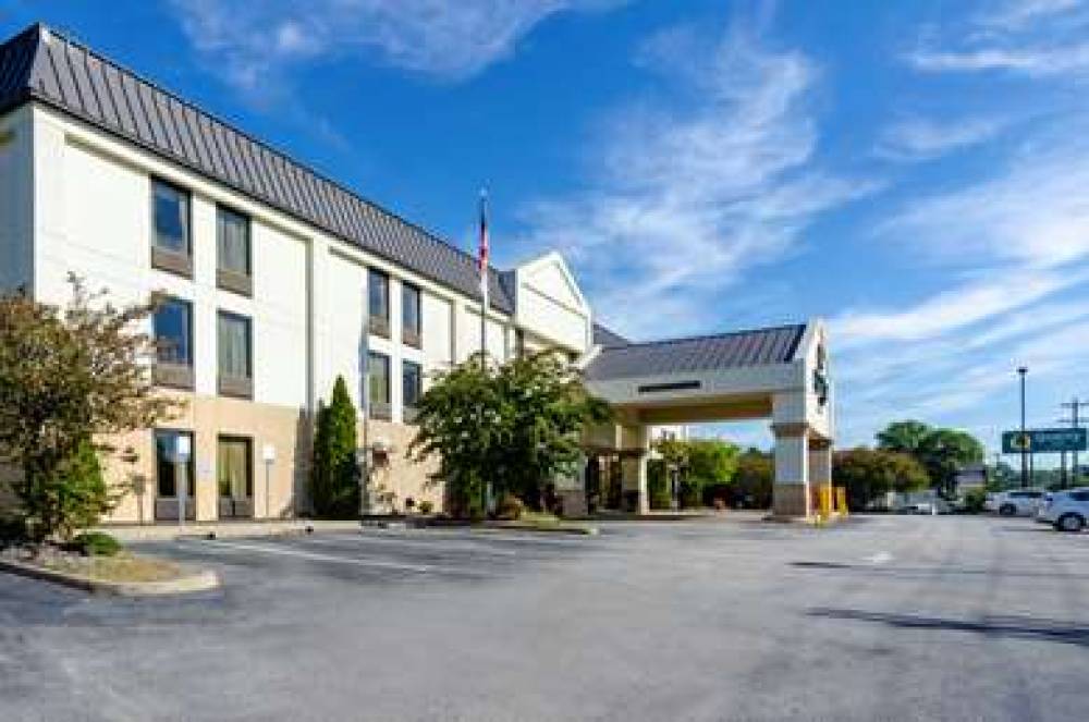 QUALITY INN DANVILLE - UNIVERSITY A 4