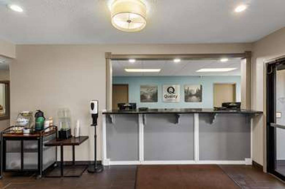 QUALITY INN DENVER NORTHEAST BRIGHT 5