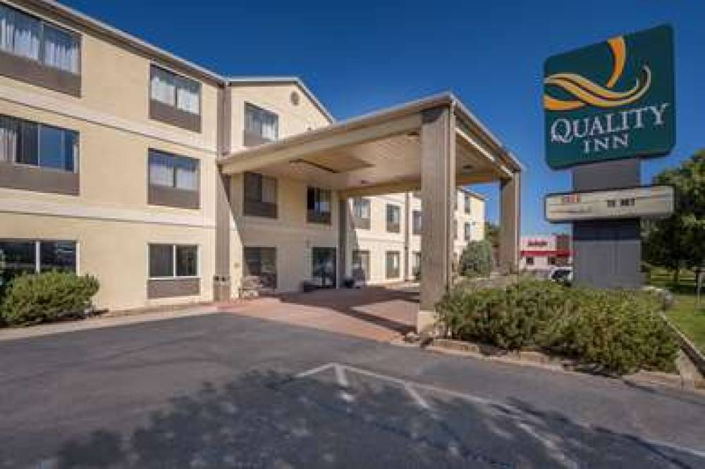 QUALITY INN DENVER NORTHEAST BRIGHT 3